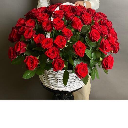 101 Red Rose In Basket