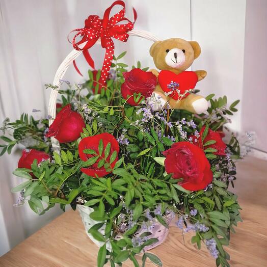 Red roses   Little bear