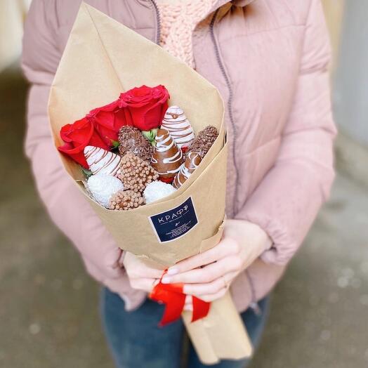 Kraft Xs con fresas cubiertas de chocolate y rosas