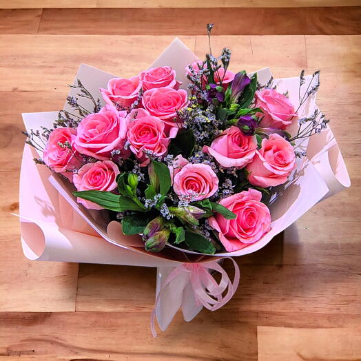 15 Pink Roses With Alstroemeria