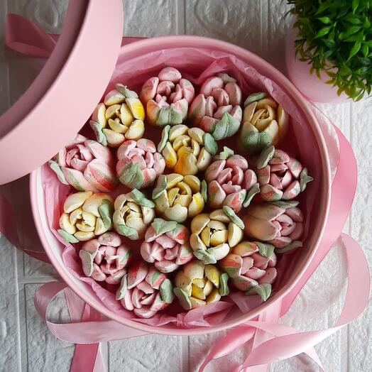 "Tulips" marshmallow box