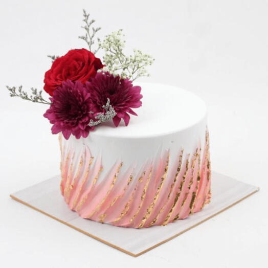 Goldan pink Women Cake