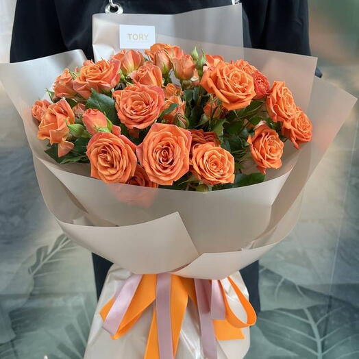 Bouquet of orange spray roses