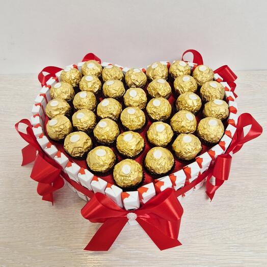 Сердце из конфет ферреро роше