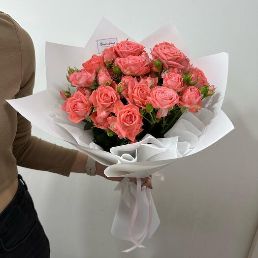 Ramo de 9 rosas arbustivas