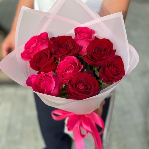 A mix of roses