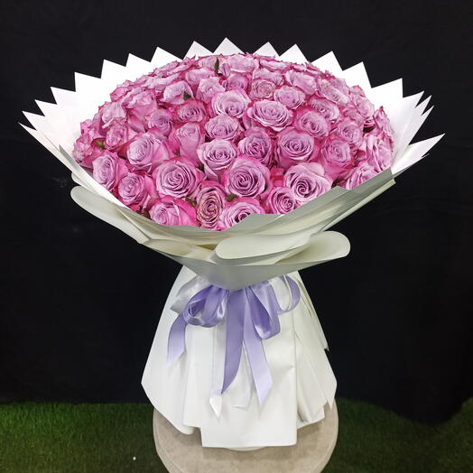 101pcs purple roses bouquet