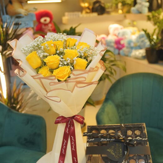 Yellow roses bouquet with Box chocolate