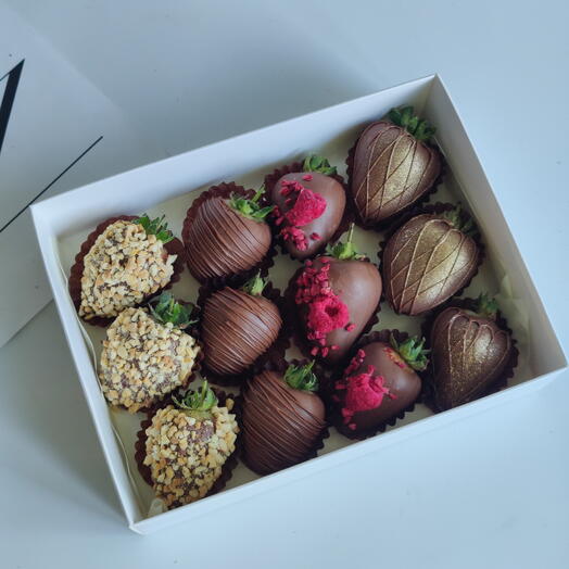 Chocolate-covered strawberries 12