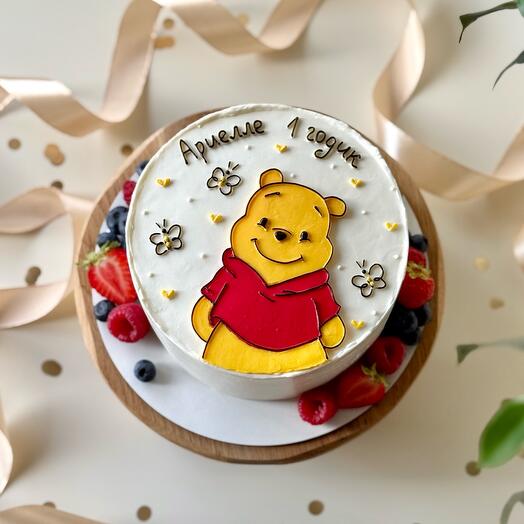 Торт «Винни» с ягодами на годик, день рождения ребенка, девушке