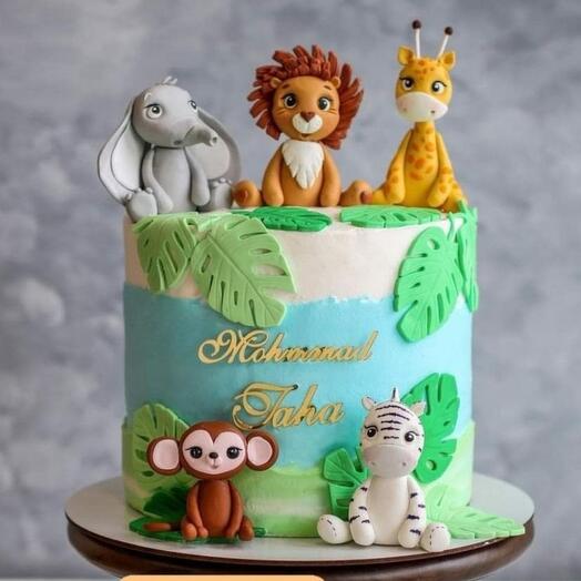 Foresttheme cake for childrens