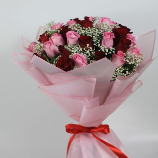 21  Pink and red Bouquet of flowers