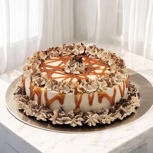 Caramel Crunchy Birthday Cake