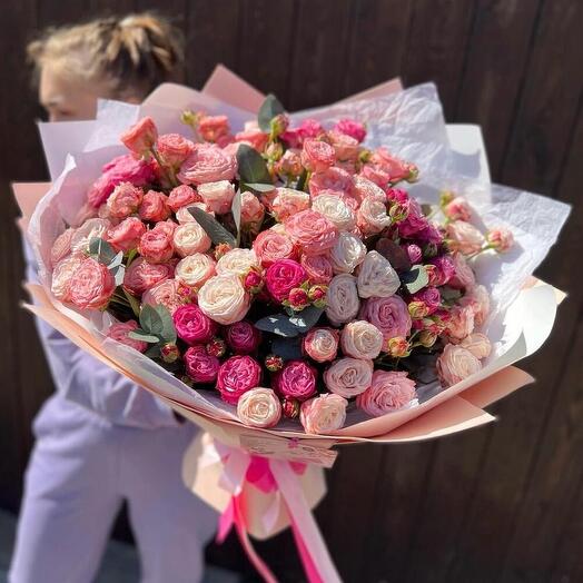 Роскошный микс из кустовых роз🌸