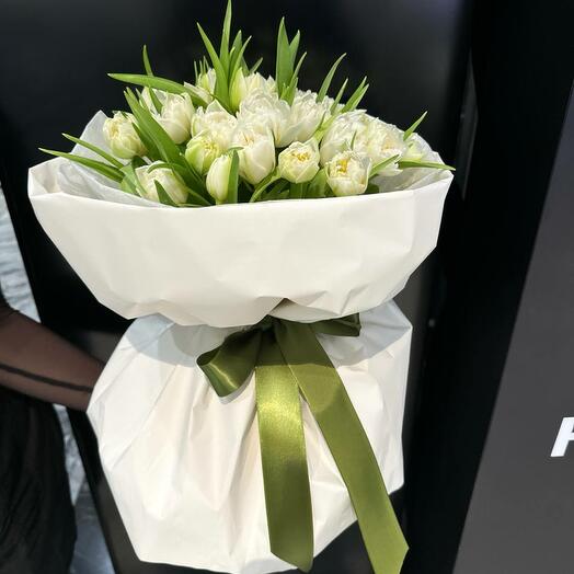 Bouquet of 35 white peony tulips