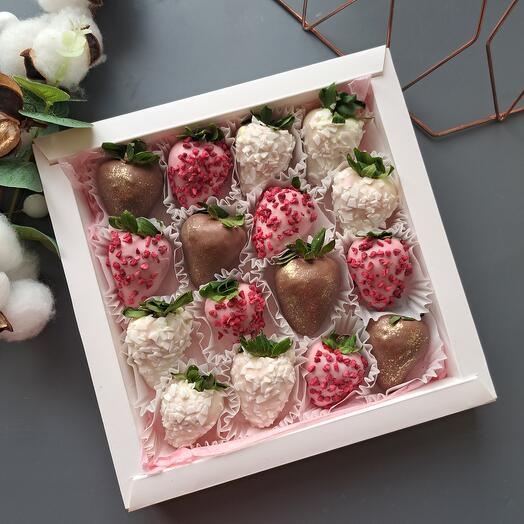 Клубника в шоколаде 16 шт