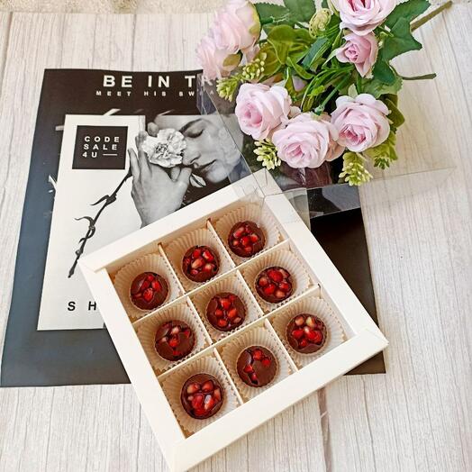 Набор конфет для мамы Гранат в шоколаде