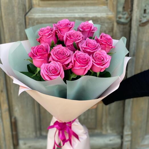 Моно букет из розовых роз