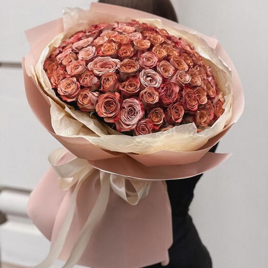 Coffee rose bouquet