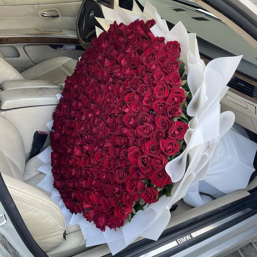 301 red roses bouquet