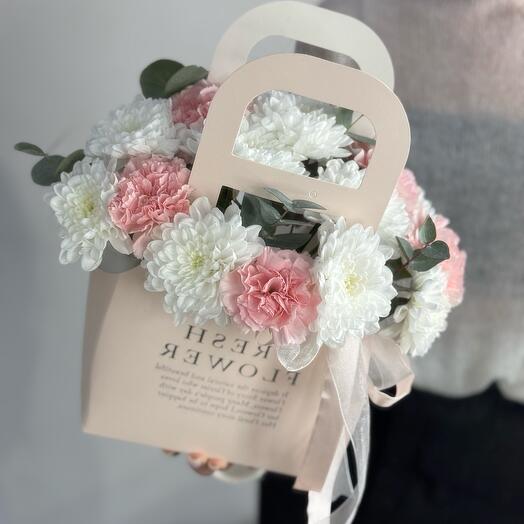 Сумочка с хризантемой и диантусами 🌸