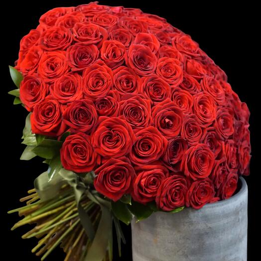 BOUQUET OF 100 LUXURY RED ROSES