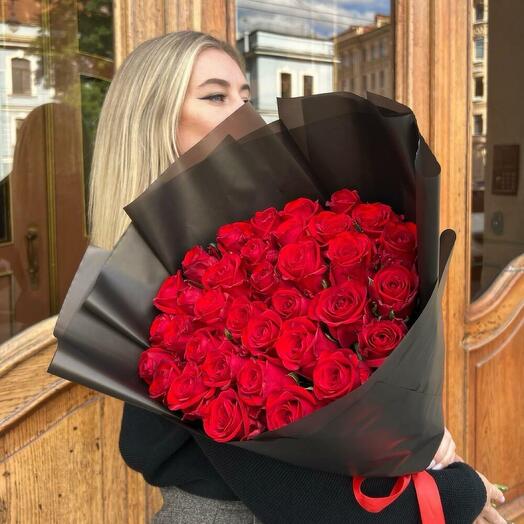 Букет 51 красных роз