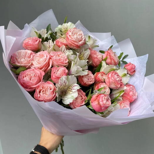 Alstromeryas ans Spray roses
