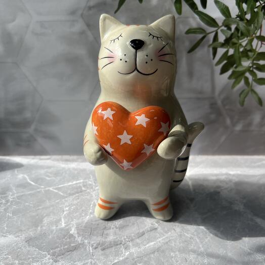 Котик с сердечком