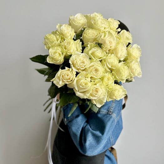 Bouquet of 25 white roses