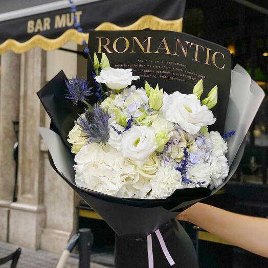 Romantic chic