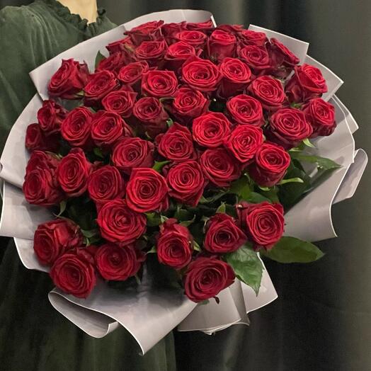 Букет бордовых роз "Самой любимой"