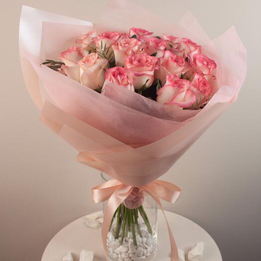 Нежные розы 15 шт