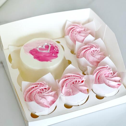 A set of 5 pieces of cupcake bento for a birthday gift for congratulations