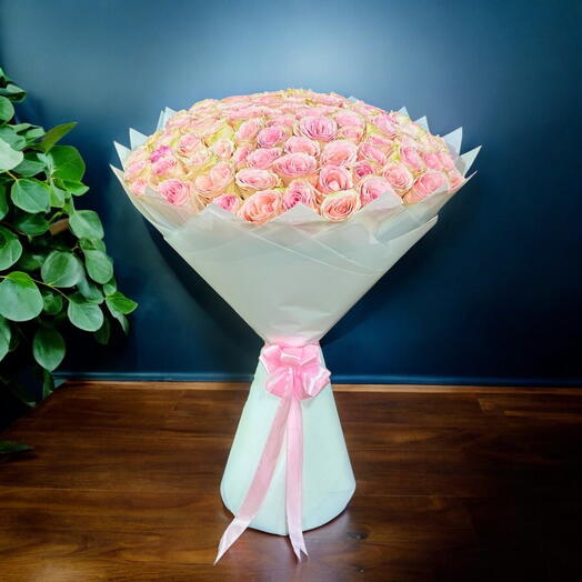 101 Light pink roses flower bouquet