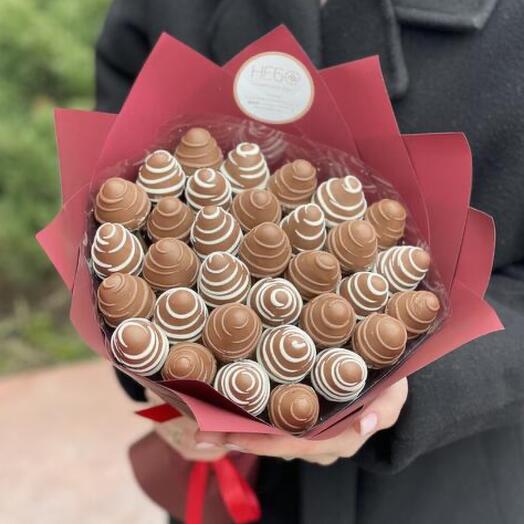 Chocolate-covered strawberries 600 Cocoa
