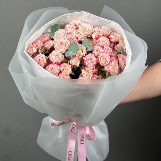 13 sprey rose bouquet