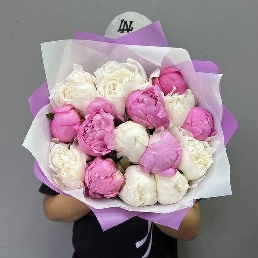 15 шт белые и малиновые пионы в одном букете 0006 peony