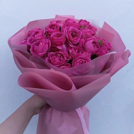 Misty's bouquet of bush roses