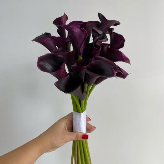 Букет невесты Luxury Flowers из темной каллы