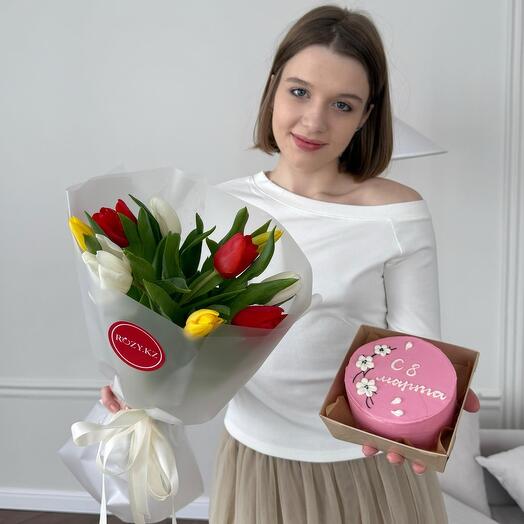 Комбо из 9 тюльпанов микс и бенто тортик «С 8Марта»