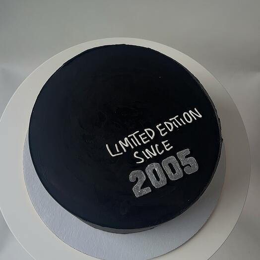 Торт "Limited edition since" в черном цвете с любой датой