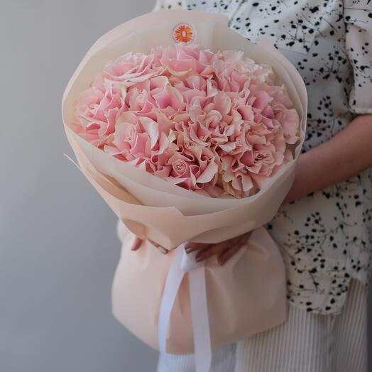 Нежные французские розы