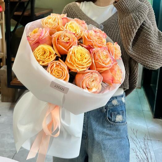 Пионовидные розы