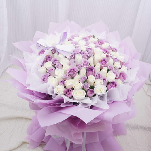 Mixed Bouquet Purple and White Roses