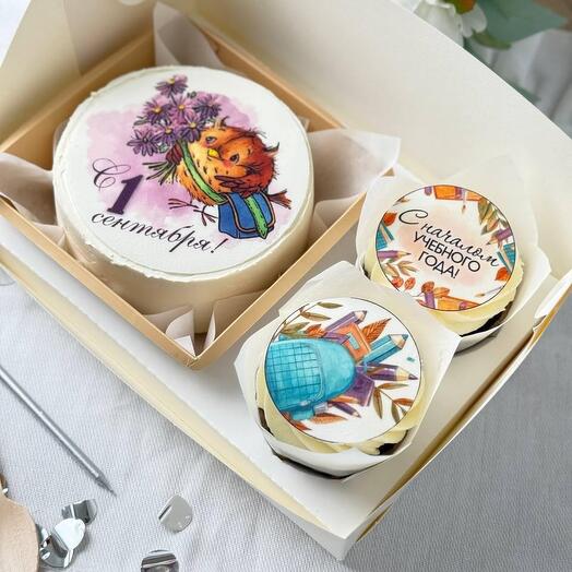 Набор бенто и капкейки на 1 сентября🧁