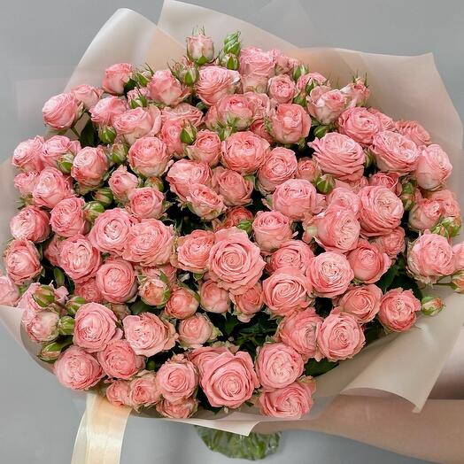 Bouquet of pink bush roses 101 pieces