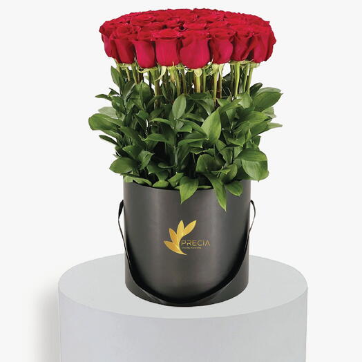 Standing Red Roses in Heart Box