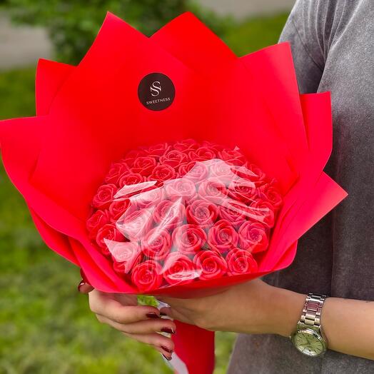 Шоколадные розы букет из 37 съедобных роз