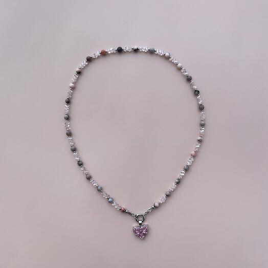 Колье из розовой яшмы и хрустальной крошки